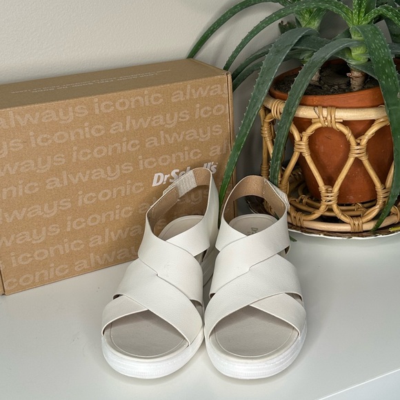 Dr. Scholl’s TIME OFF SEA White Platform Sandals 7.5 | Comfort Criss Cross Strap - Picture 5 of 13